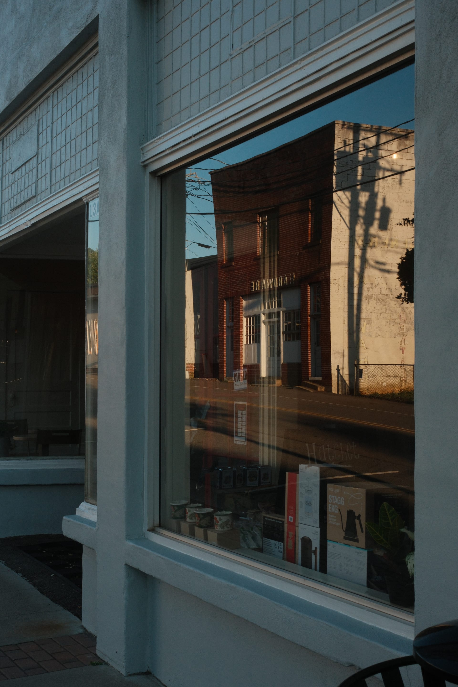 Hatchet West, photo 4